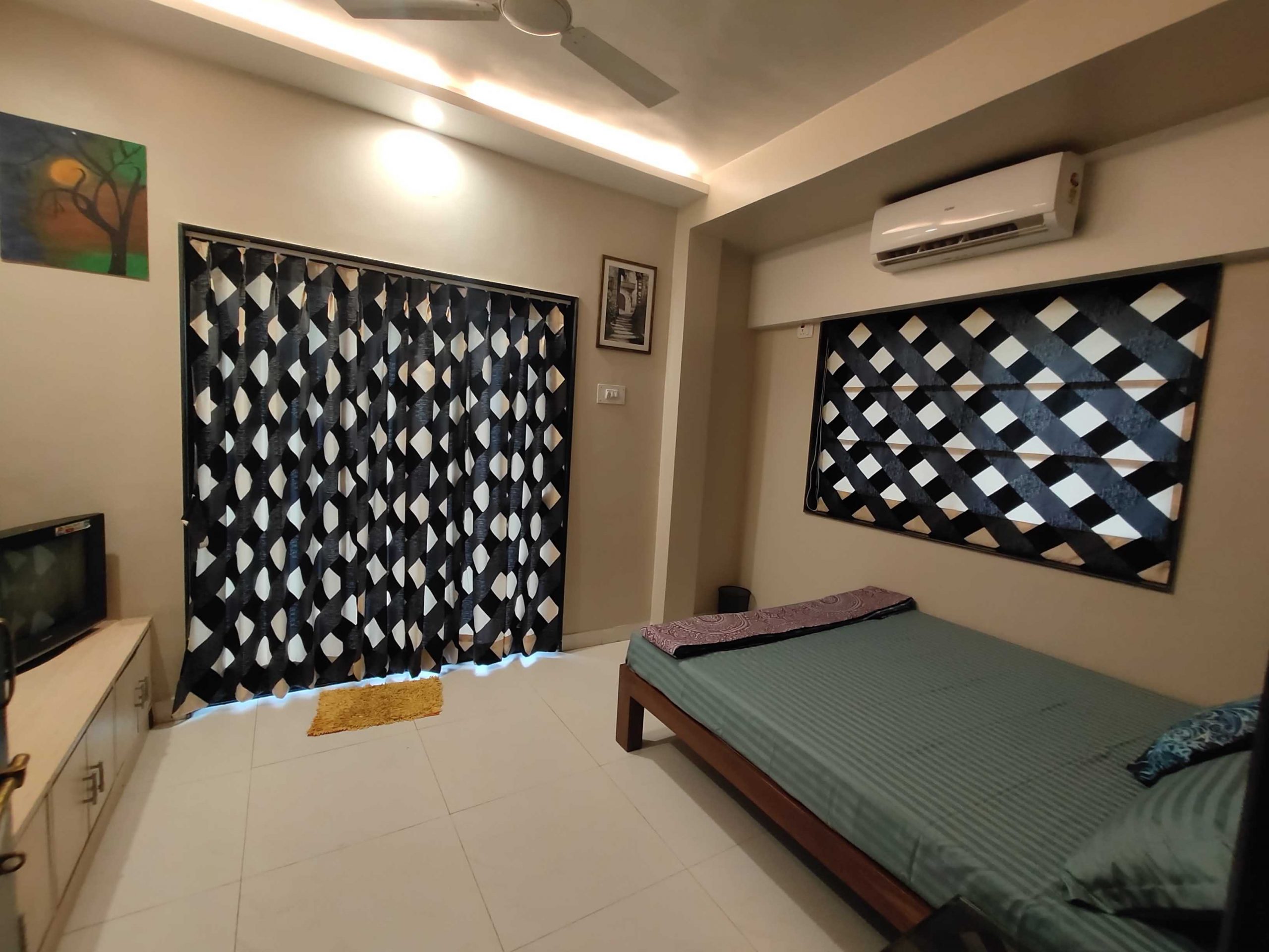Bedroom with AC